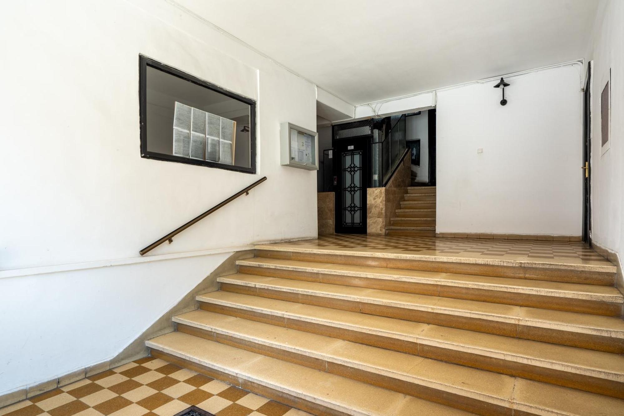 Steps2 Old Town & Metro - Heart Of History Bukares Bagian luar foto